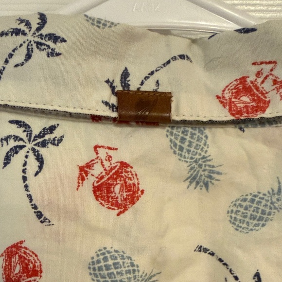 112 Fundamental Coast Organic Cotton Floral Button Down Large Coastal Casual - Picture 6 of 6